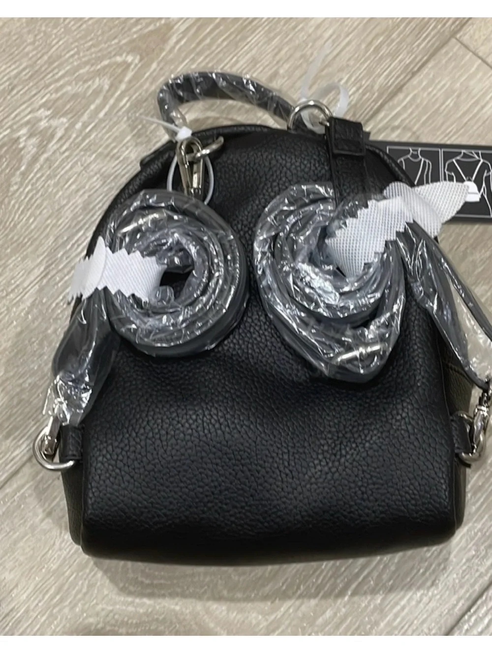 Steve Madden compact pebbled